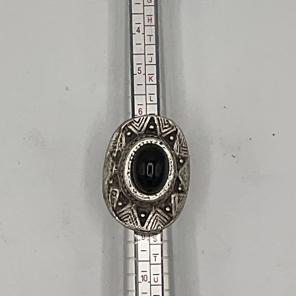 “VINTAGE SILVER RING” Large Oval Shape with Central Black GemStone. - Picture 12 of 13